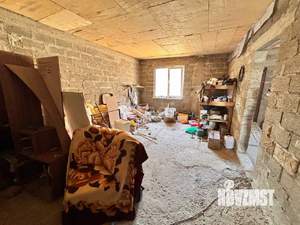 Дом 100м&sup2;, 2-этажный, участок 5 сот.  