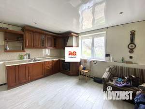 Дом 230м², 2-этажный, участок 10 сот.  