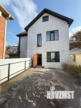 Дом 169м&sup2;, 2-этажный, участок 4 сот.  