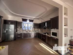 Дом 250м², 2-этажный, участок 5 сот.  