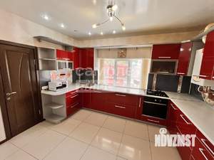 Дом 100м&sup2;, 2-этажный, участок 2 сот.  