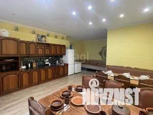 Дом 350м&sup2;, 3-этажный, участок 10 сот.  