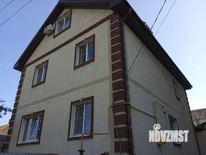 Дом 251м², 3-этажный, участок 4 сот.  