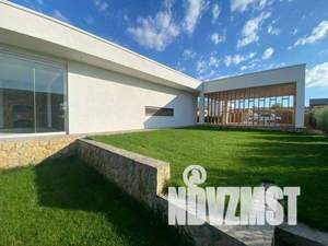 Дом 211м&sup2;, 2-этажный, участок 10 сот.  