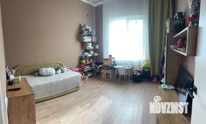 Дом 126м&sup2;, 2-этажный, участок 4 сот.  