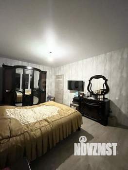 Дом 214м&sup2;, 2-этажный, участок 4 сот.  