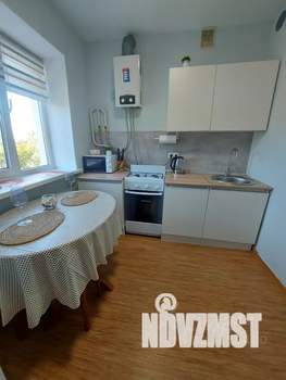 1-к квартира, посуточно, 30м2, 4/4 этаж