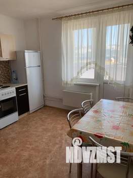 1-к квартира, посуточно, 38м2, 1/16 этаж