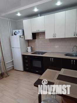 1-к квартира, посуточно, 40м2, 11/16 этаж