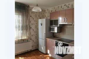 1-к квартира, посуточно, 38м2, 8/16 этаж