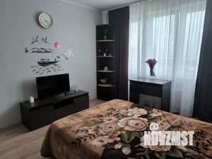 1-к квартира, посуточно, 38м2, 11/16 этаж