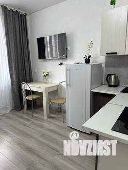 Студия квартира, посуточно, 29м2, 1/20 этаж