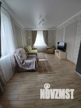 1-к квартира, посуточно, 40м2, 1/2 этаж