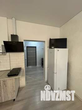 Студия квартира, посуточно, 38м2, 2/5 этаж