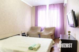 1-к квартира, посуточно, 42м2, 1/1 этаж