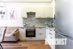 1-к квартира, посуточно, 42м2, 17/23 этаж