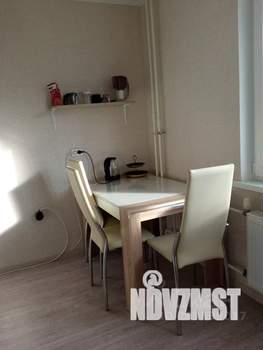 1-к квартира, посуточно, 39м2, 11/16 этаж