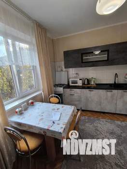 1-к квартира, посуточно, 38м2, 3/9 этаж