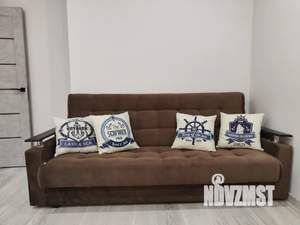 1-к квартира, посуточно, 42м2, 1/16 этаж