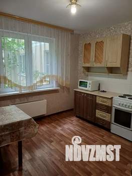 1-к квартира, посуточно, 45м2, 1/16 этаж