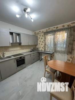 1-к квартира, посуточно, 42м2, 2/16 этаж