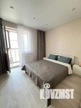 Студия квартира, посуточно, 25м2, 13/20 этаж