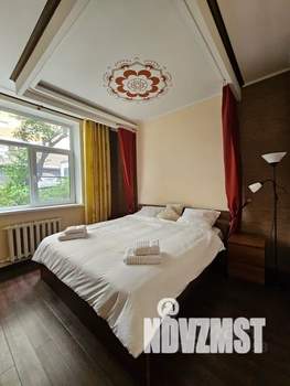 2-к квартира, посуточно, 65м2, 1/2 этаж