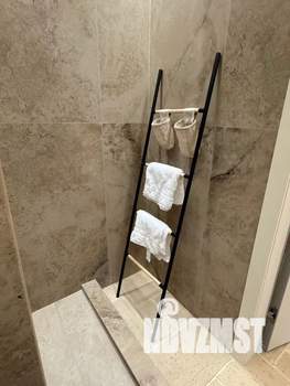 1-к квартира, посуточно, 57м2, 1/8 этаж