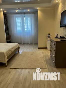 2-к квартира, посуточно, 70м2, 4/19 этаж