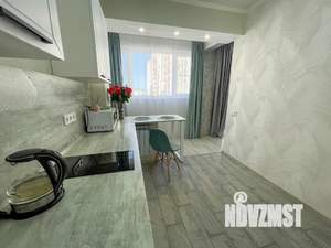 1-к квартира, посуточно, 34м2, 7/16 этаж