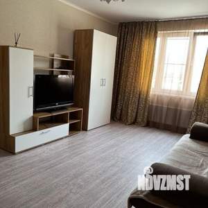 1-к квартира, посуточно, 38м2, 1/1 этаж