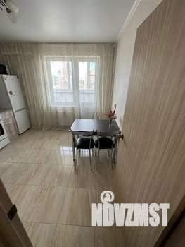 1-к квартира, посуточно, 40м2, 7/16 этаж