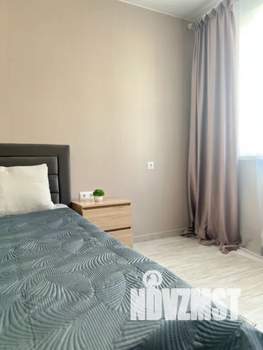 1-к квартира, посуточно, 42м2, 3/8 этаж