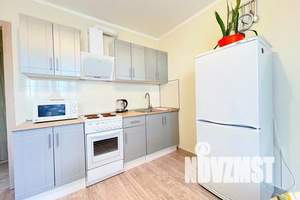 2-к квартира, посуточно, 48м2, 1/1 этаж