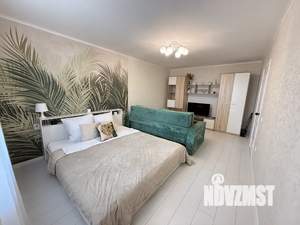 1-к квартира, посуточно, 40м2, 14/16 этаж