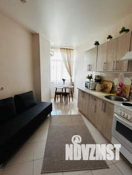 1-к квартира, посуточно, 38м2, 3/18 этаж