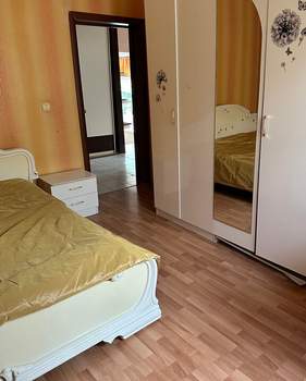 3-к квартира, на длительный срок, 103м2, 1/2 этаж