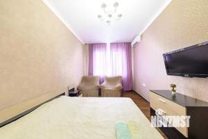 1-к квартира, посуточно, 42м2, 1/1 этаж