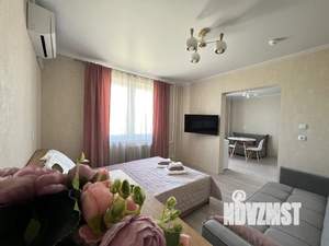 1-к квартира, посуточно, 33м2, 7/16 этаж