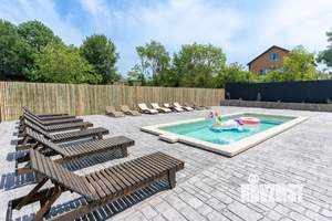 1-к квартира, посуточно, 50м2, 1/1 этаж