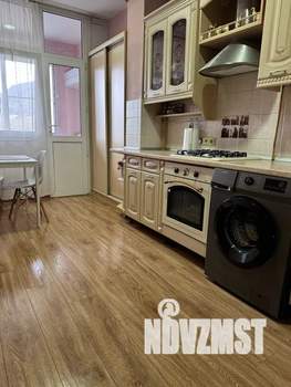 1-к квартира, посуточно, 44м2, 4/6 этаж