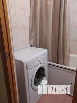 1-к квартира, посуточно, 40м2, 11/16 этаж