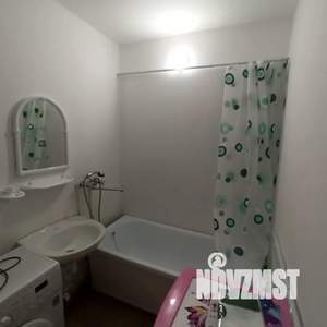 1-к квартира, посуточно, 39м2, 4/16 этаж