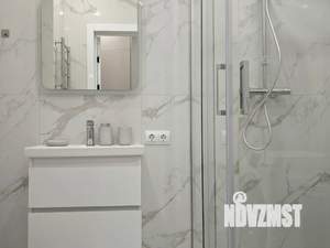 1-к квартира, посуточно, 38м2, 17/23 этаж