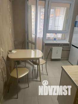 1-к квартира, посуточно, 38м2, 4/10 этаж