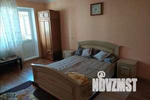 1-к квартира, посуточно, 40м2, 6/9 этаж