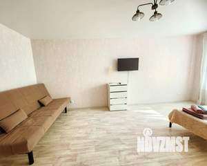 1-к квартира, посуточно, 38м2, 13/16 этаж