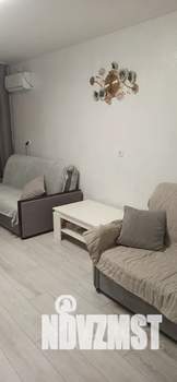 1-к квартира, посуточно, 40м2, 6/18 этаж