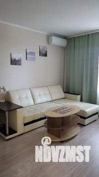 1-к квартира, посуточно, 38м2, 1/16 этаж