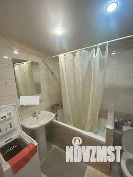 1-к квартира, посуточно, 38м2, 4/10 этаж